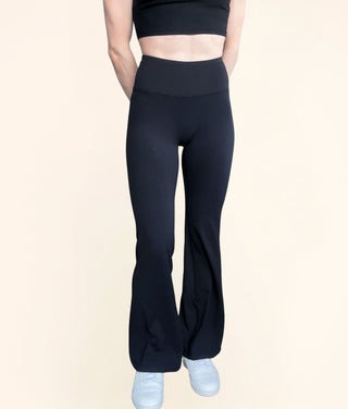 The Yoga Pants, Black